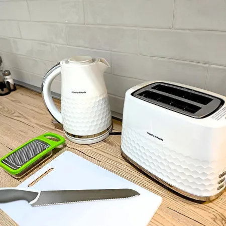 Contemporary St Julians Comfort *